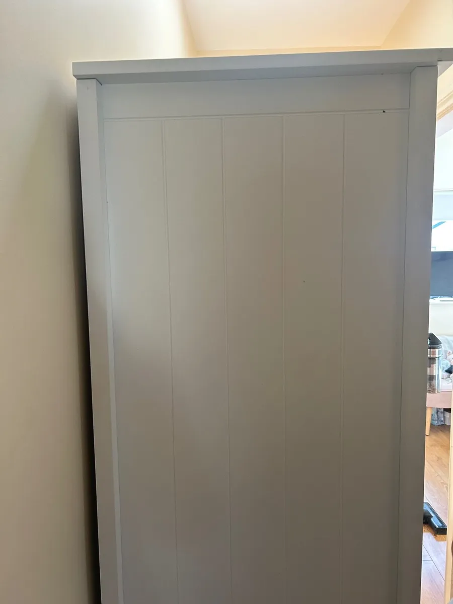 White  Wadrobe perfect for children’s room - Image 4