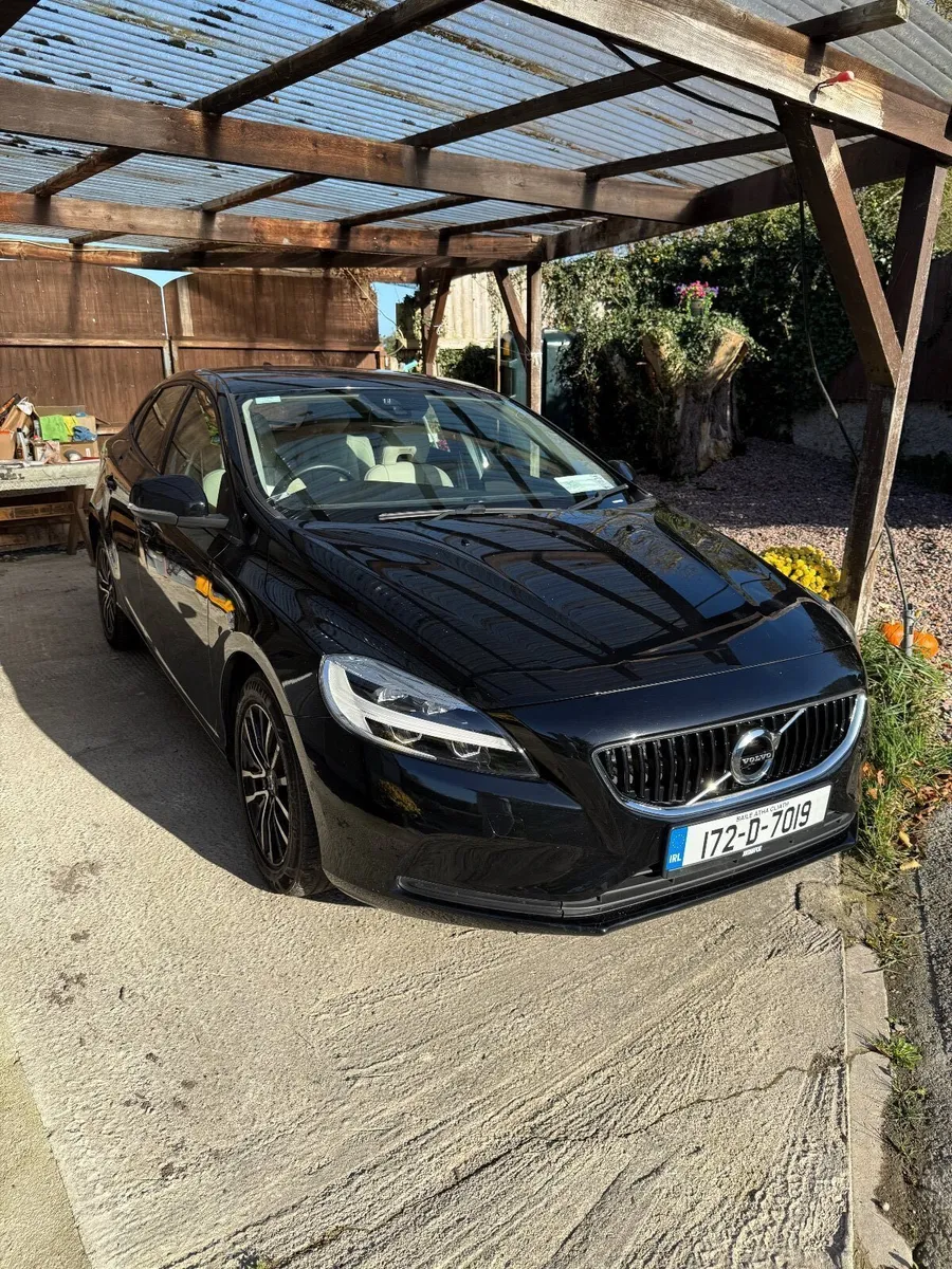 Volvo V40 2017 FRESH NCT, 2 KEYS,LOW MILEAGE - Image 1