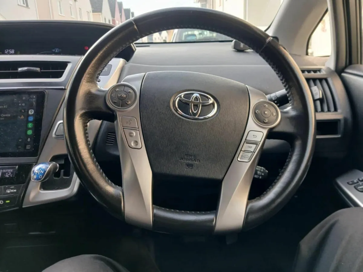 Toyota Prius 2015 - Image 4