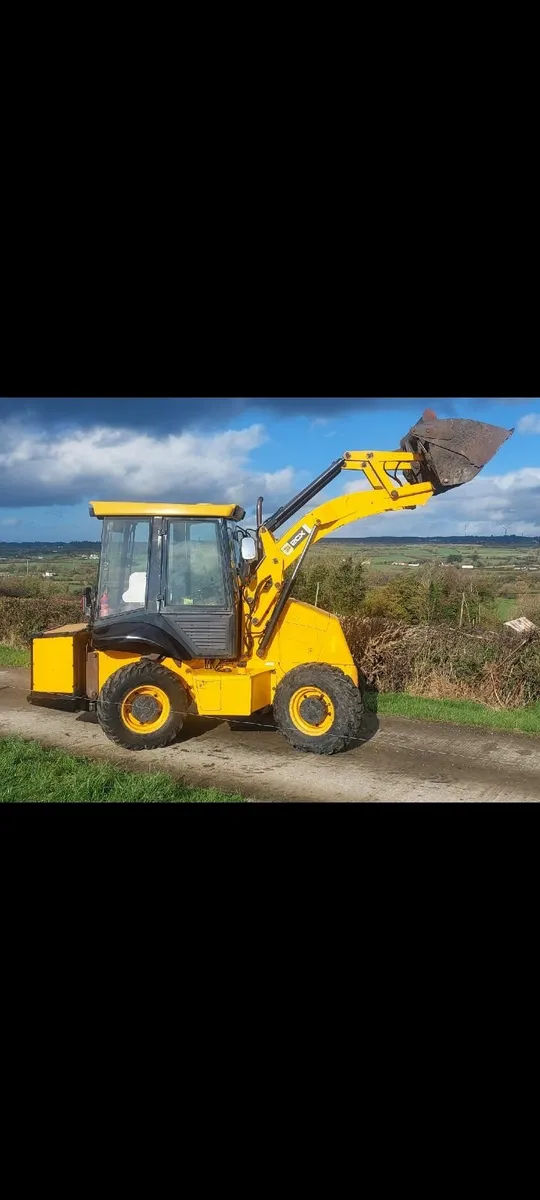 JCB 2CX Airmaster Loader - Image 1