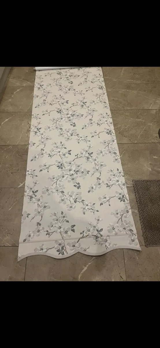 Roman blinds & Laura Ashley blinds - Image 4