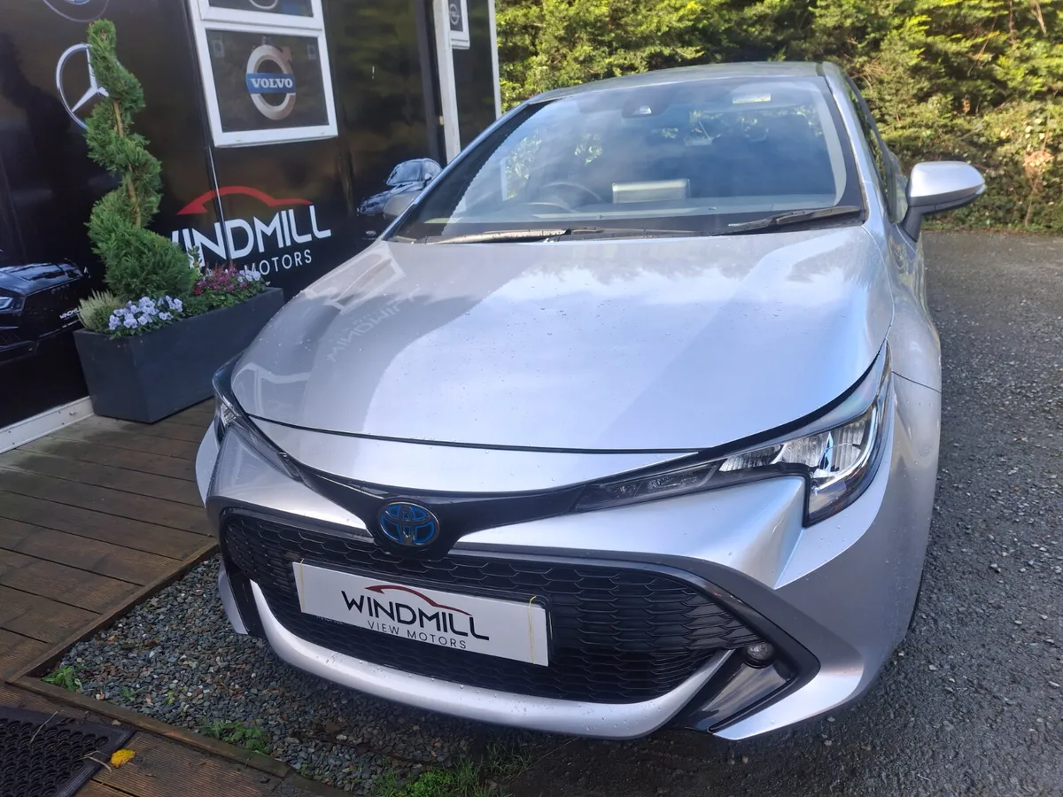 Toyota Corolla 2023 AUTOMATIC - Image 2