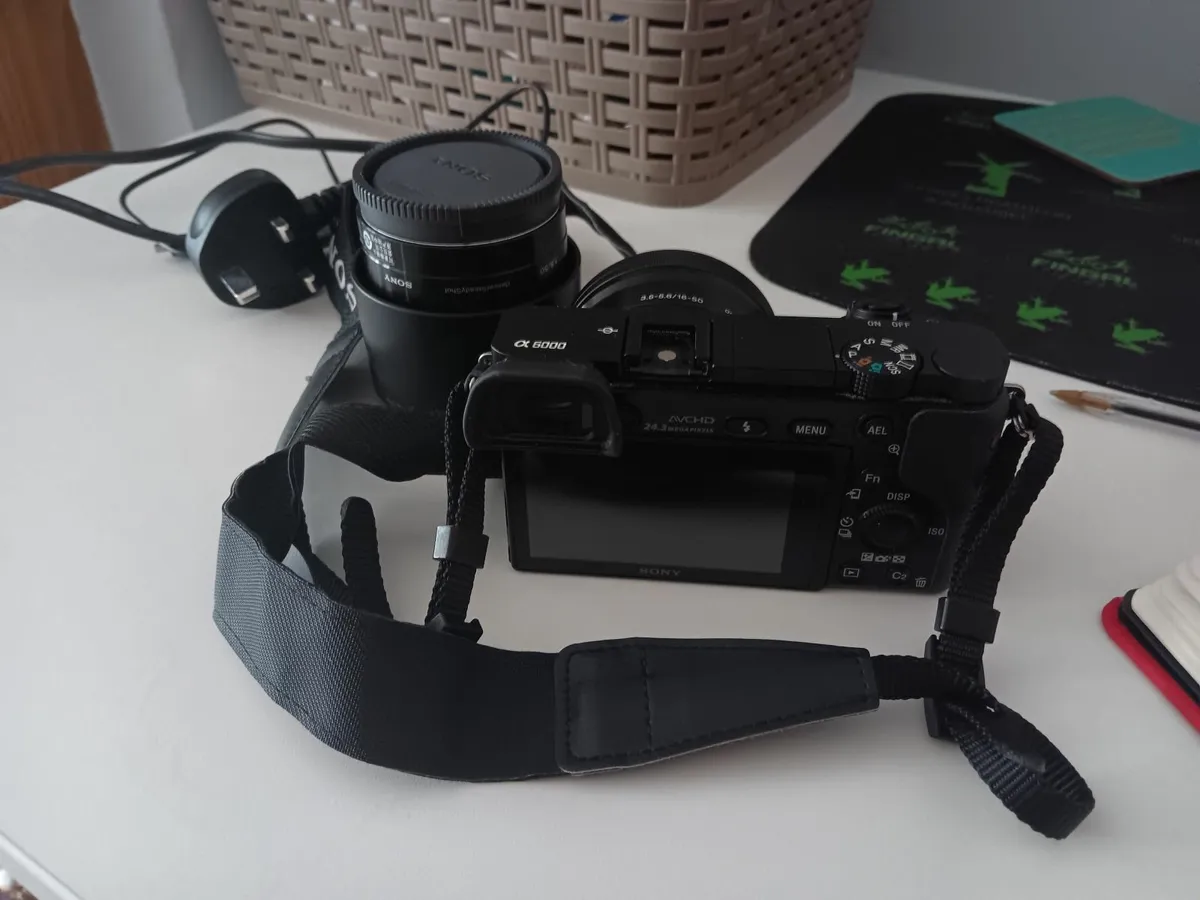 Sony a6000 plus accessories - Image 2