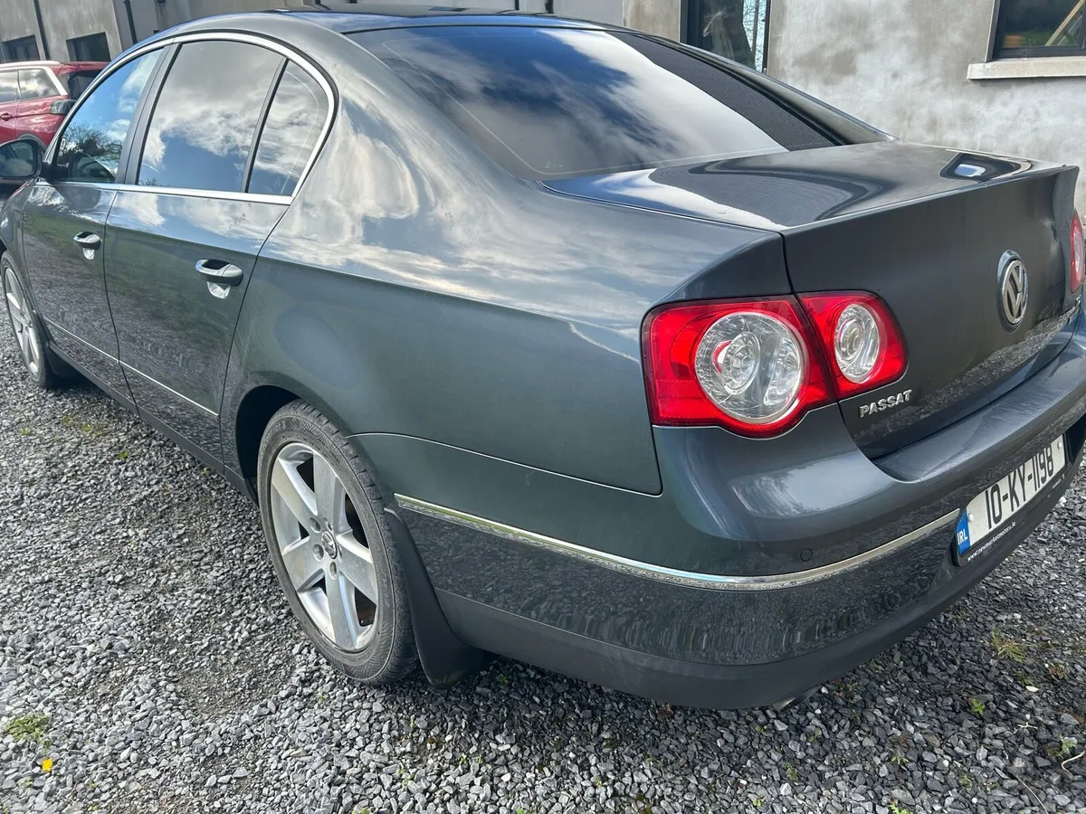 2010 Volkswagen Passat 1.6 - Image 2