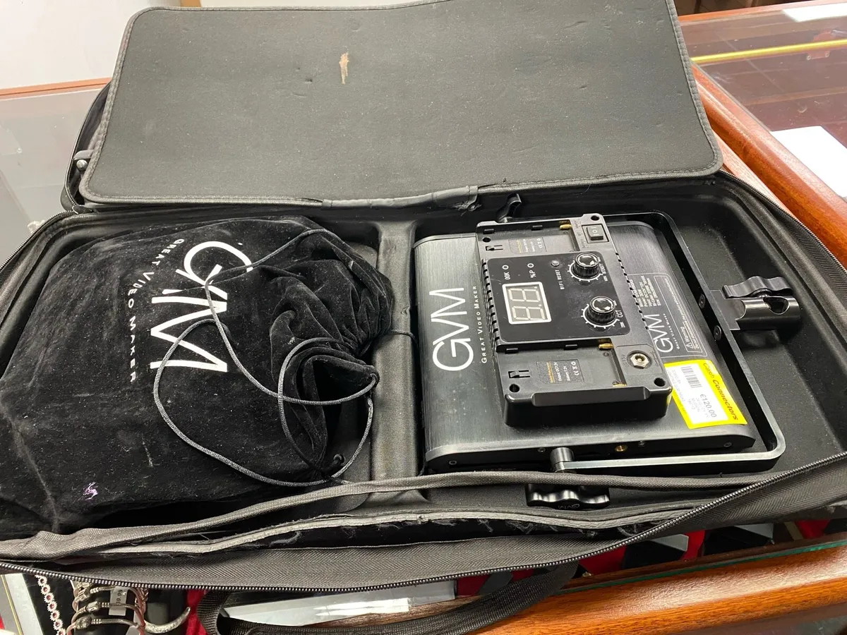 GVM 560AS Studio Twin LED Light Set - Image 2