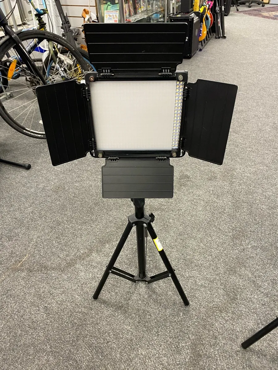 GVM 560AS Studio Twin LED Light Set - Image 4