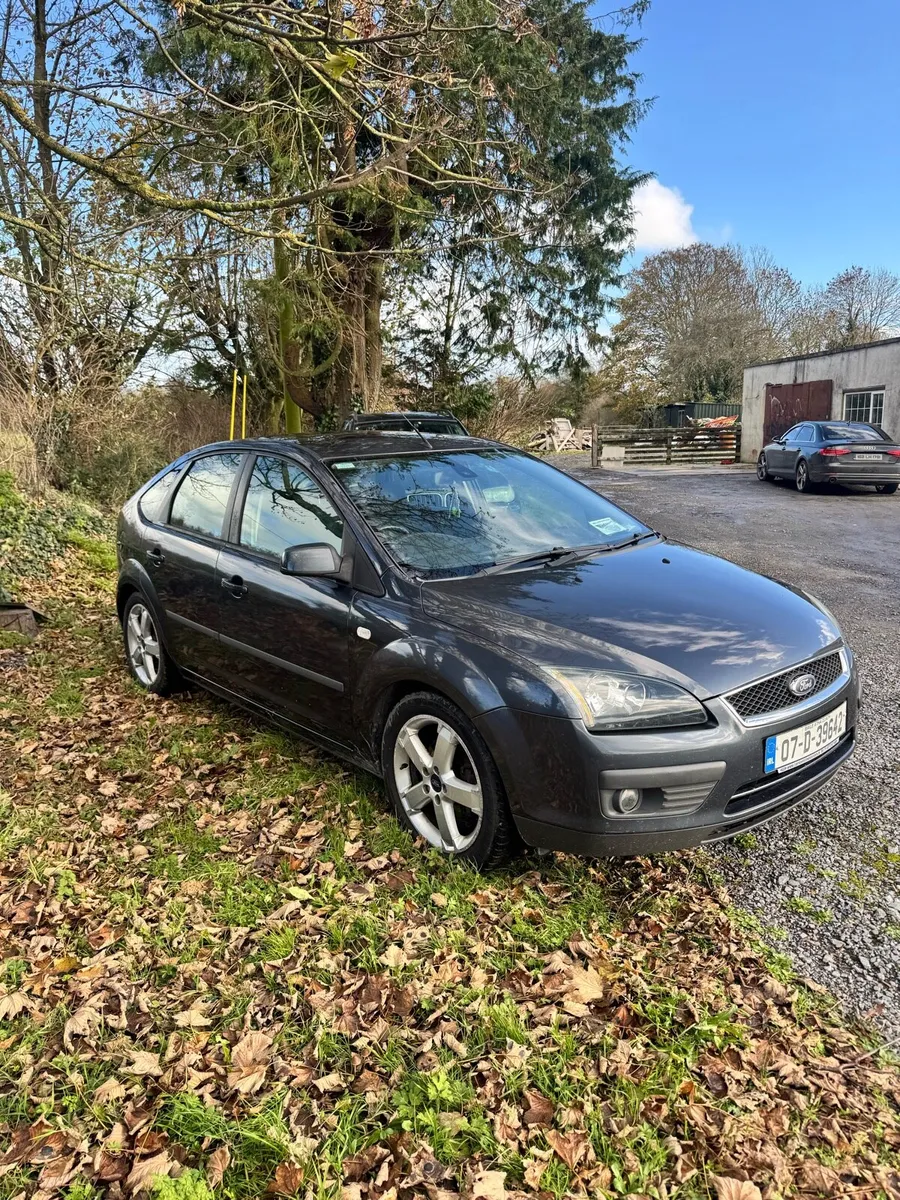 Ford Focus 1.4 HIGH SPEC NCT&TAX - Image 2