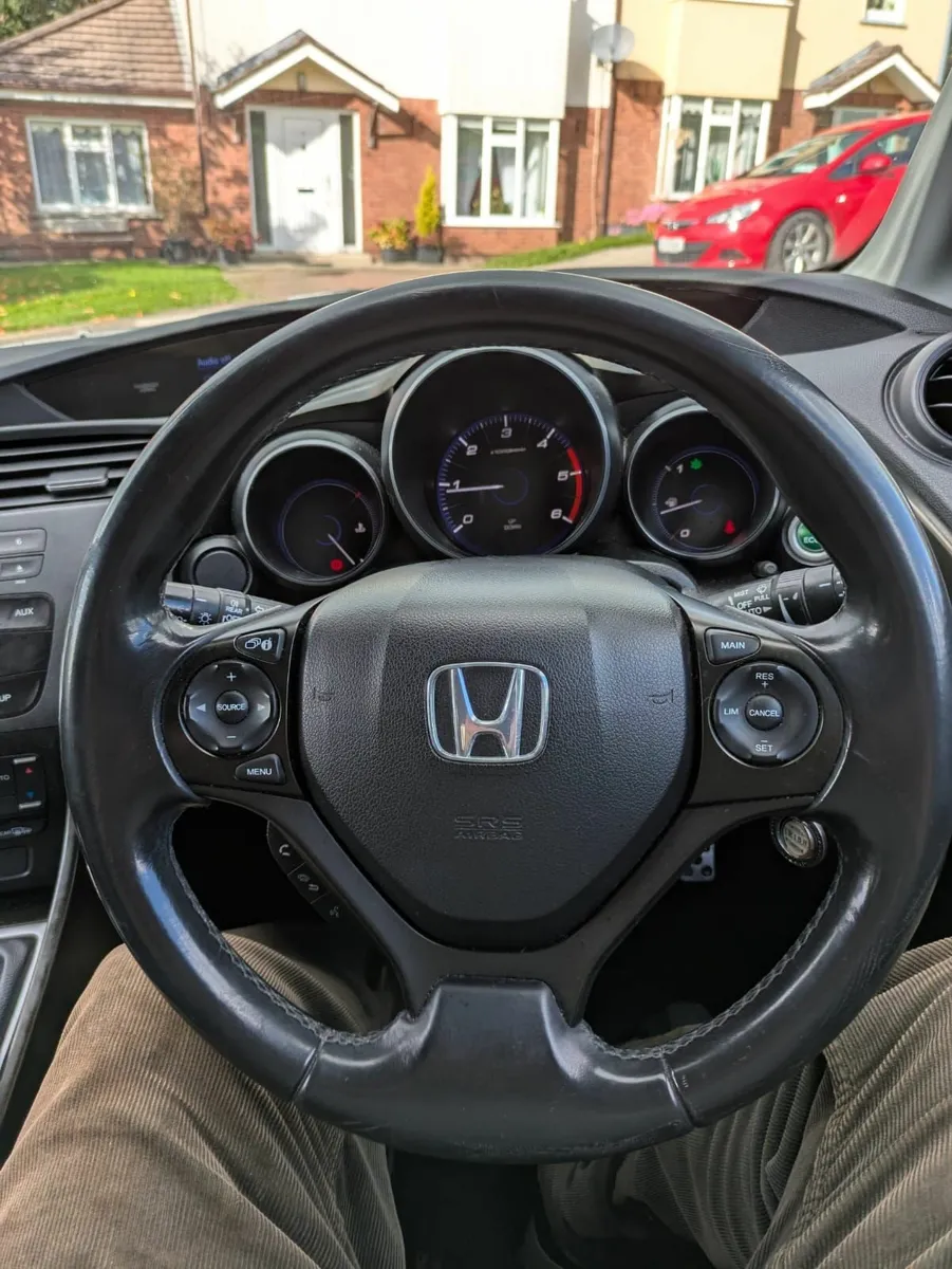 Honda Civic 2012 - Image 3