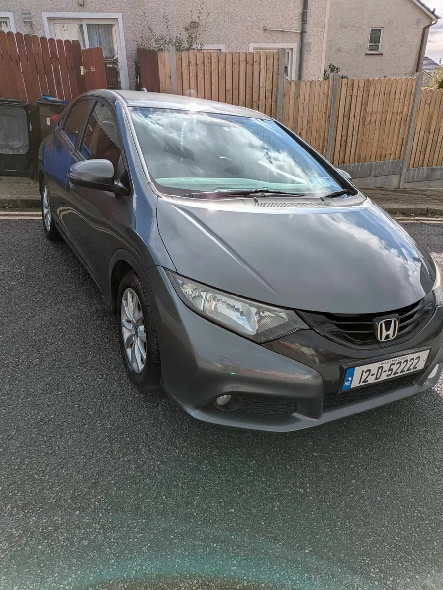 Honda Civic 2012 - Image 1