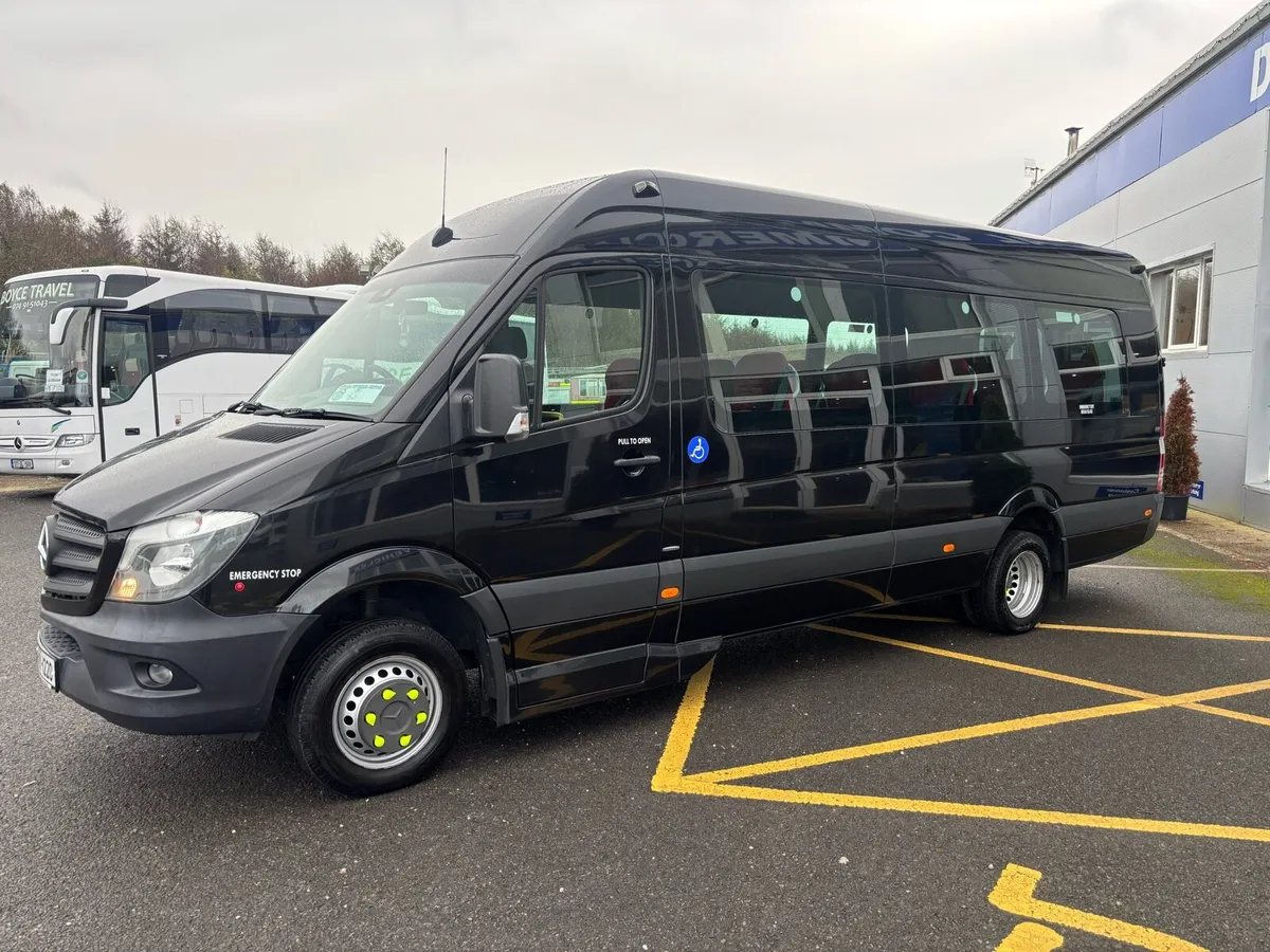 Mercedes sprinter wheelchair accessible - Image 3