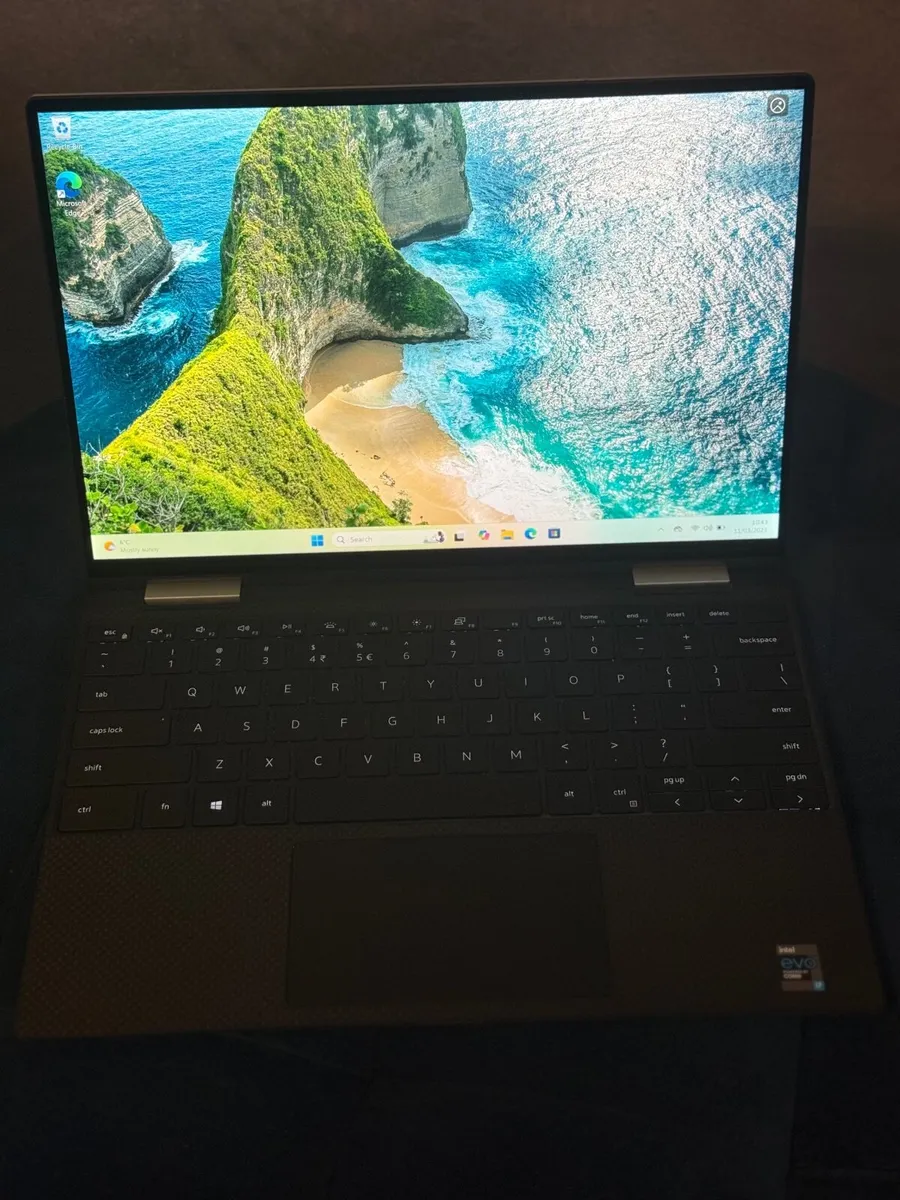 Dell XPS 9310 2in1 Laptop i7/16GB/512SSD/UHD4K - Image 1