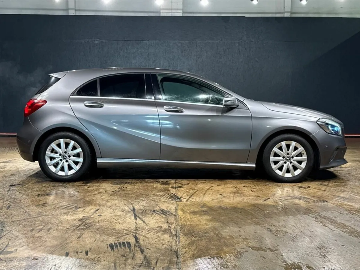 Mercedes-Benz A-Class BLACK HALF LEATHER - FACTORY - Image 3