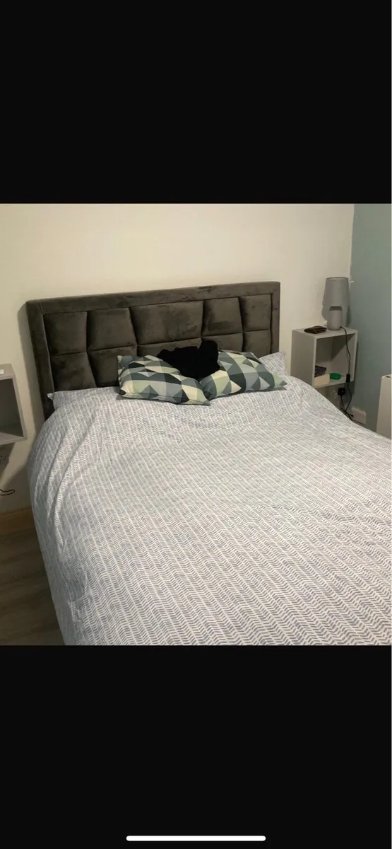 Ottoman Queen size bed frame - Image 1