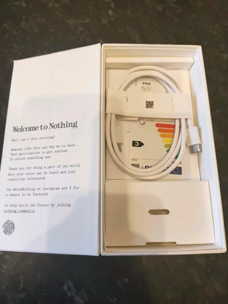 Nothing Phone 3a Pro - Image 3