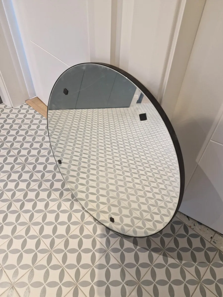Shore Round Bathroom Mirror - Black frame - Image 1