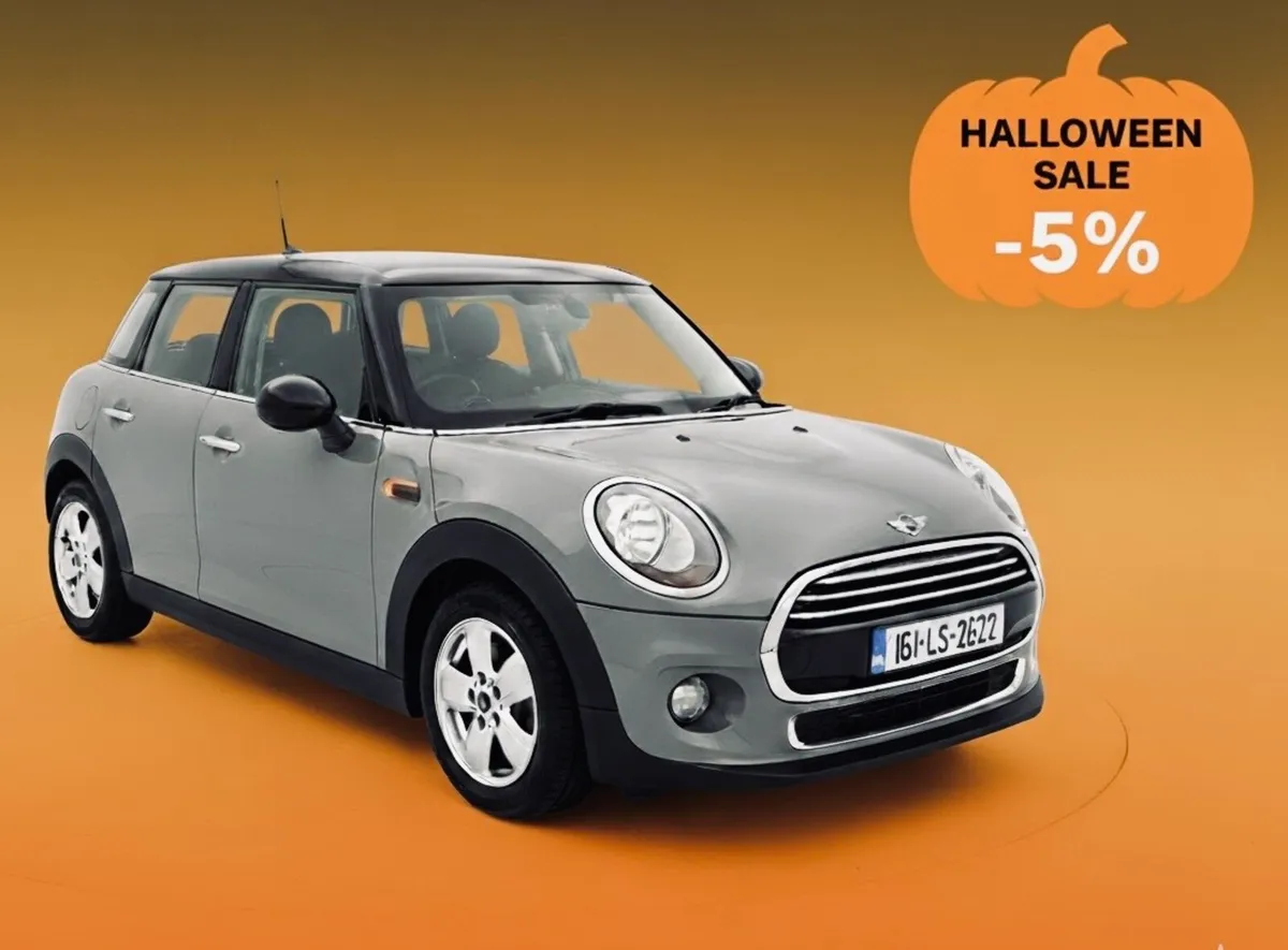 SALE 🎃 Mini Cooper, 5D, Auto, Long NCT LikeNew ✨ - Image 1