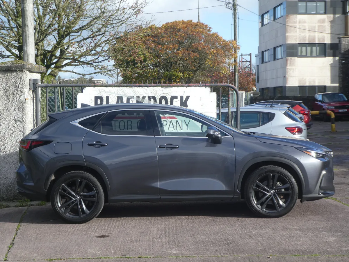 Lexus NX 2024 - Image 2