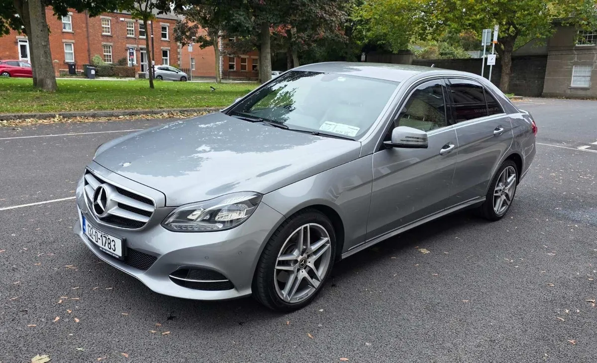 Mercedes-Benz E-Class 2013 - Image 2
