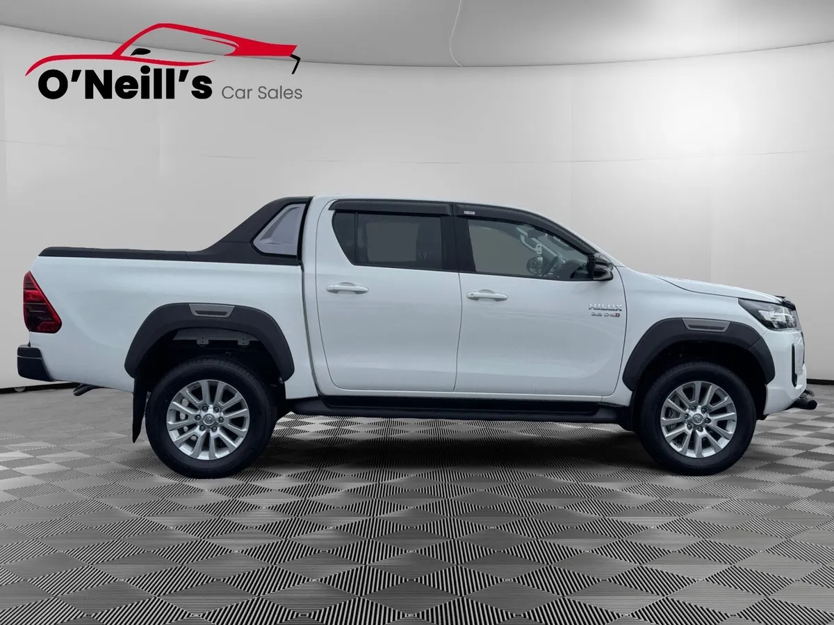 Toyota Hilux 2024 11KM!! 2.8 D-4D 4DR AUTO #299 - Image 2