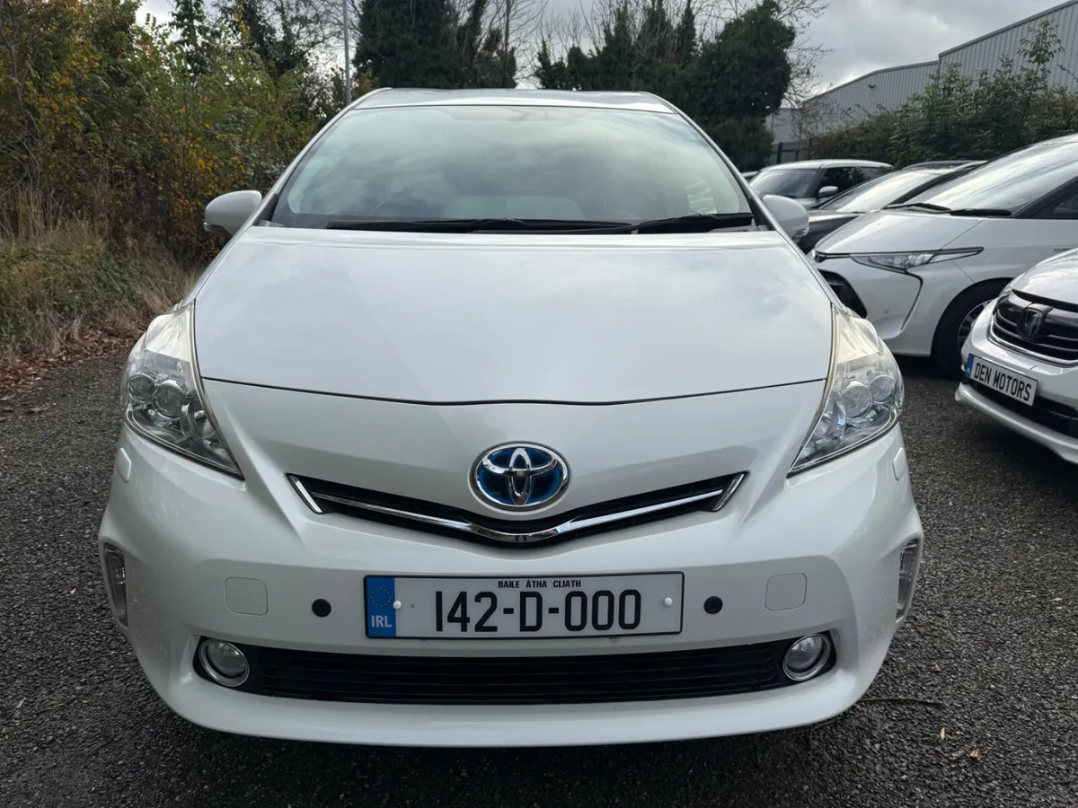 Toyota Prius 7 seats!!! - Image 3