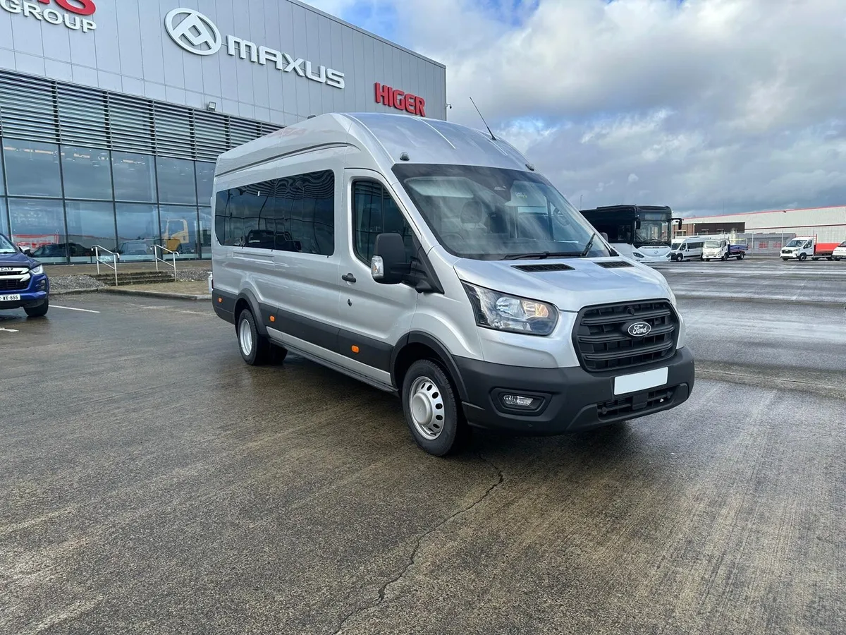 Ford Transit 350 Trend 2.0 TD 165PS – 17-Seat Bus - Image 3