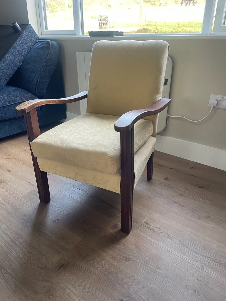 2 Fireside chairs - Image 2