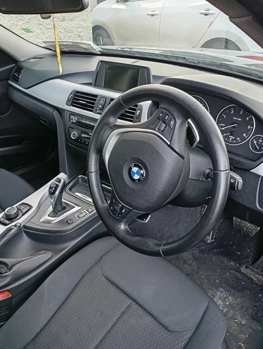 BMW 3-Series 2012 - Image 3