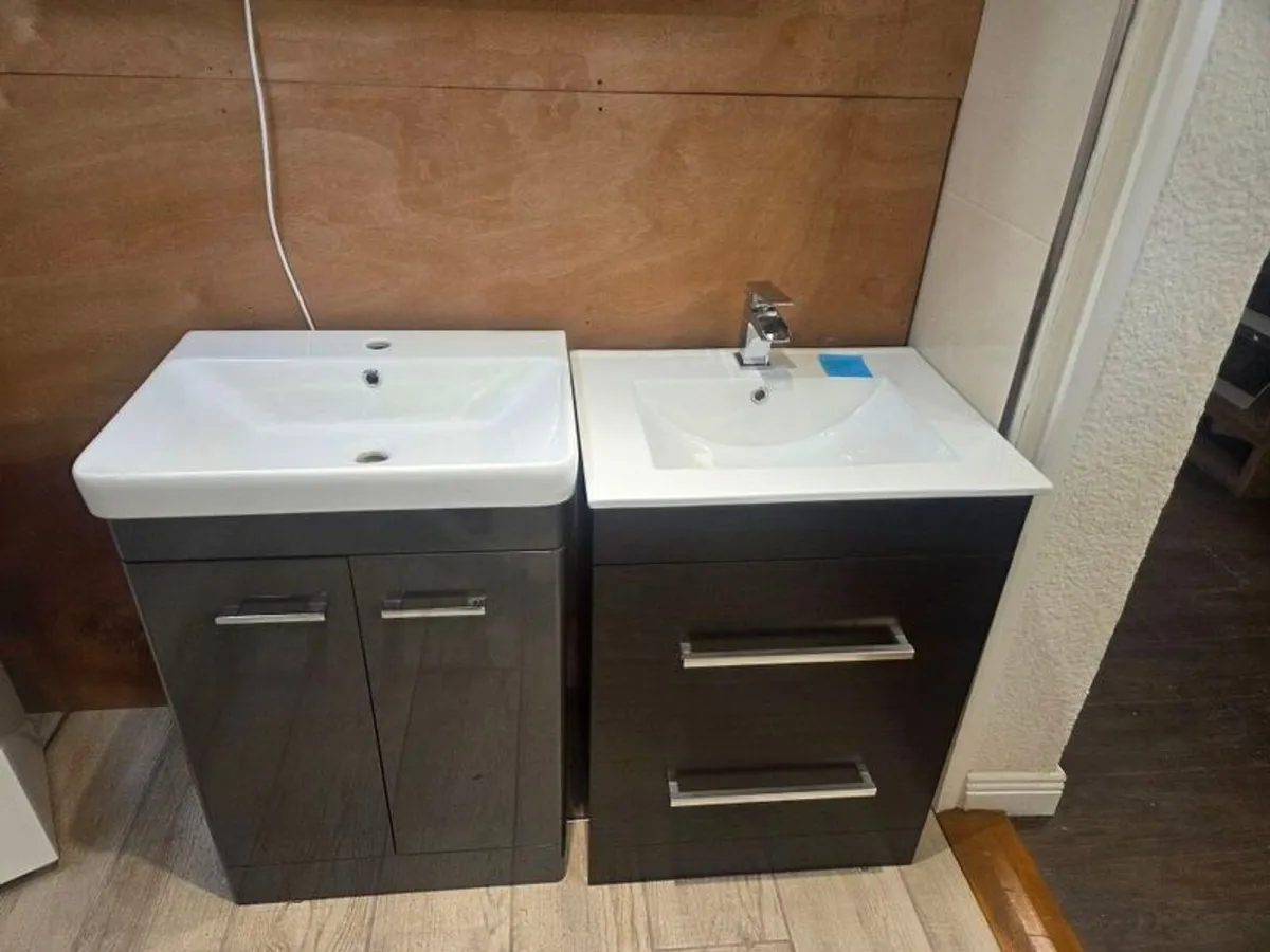 Bathroom vanity units,showers, toilets, mirror boxes  ex showroom - Image 4