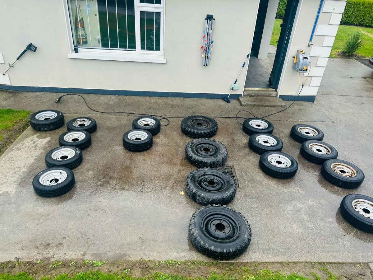 Selection of trailer wheels - Image 1