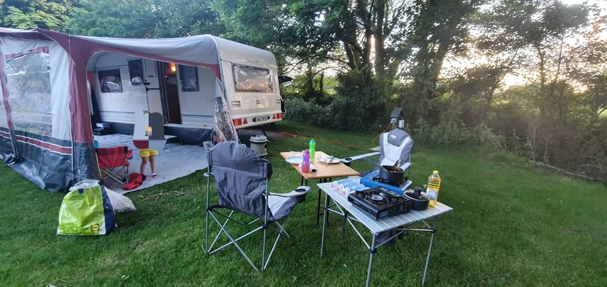 Bailey 2000 Caravan - Image 1