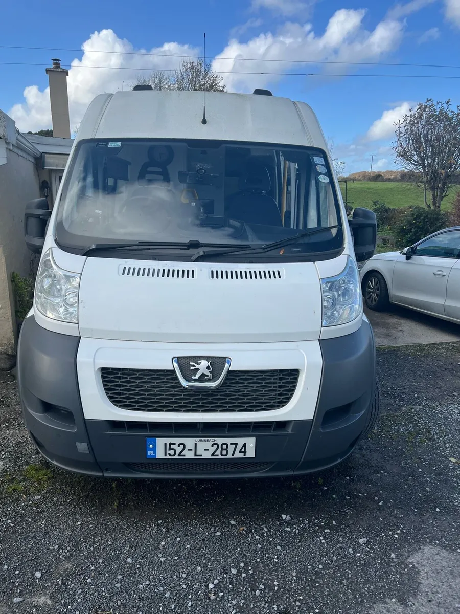 Camper van - Image 1