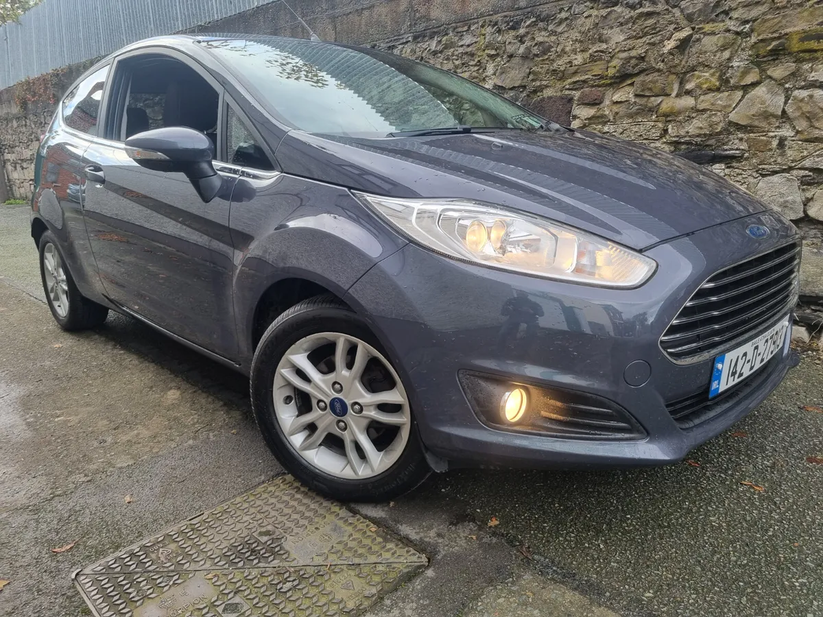 Ford Fiesta 2014 Perfect 1st car - Image 1
