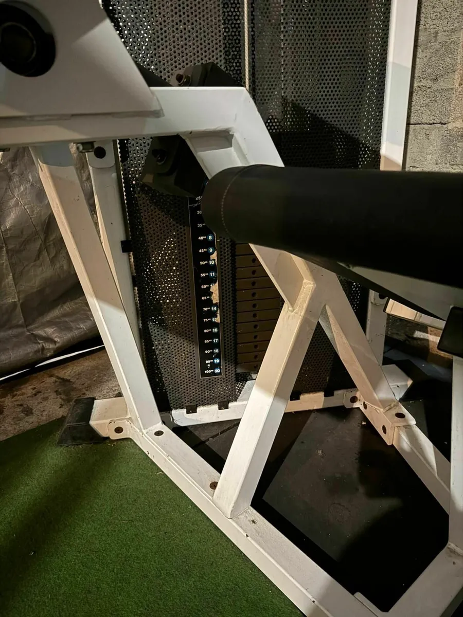 FORCE Leg Curl Machine Commercial - Image 3