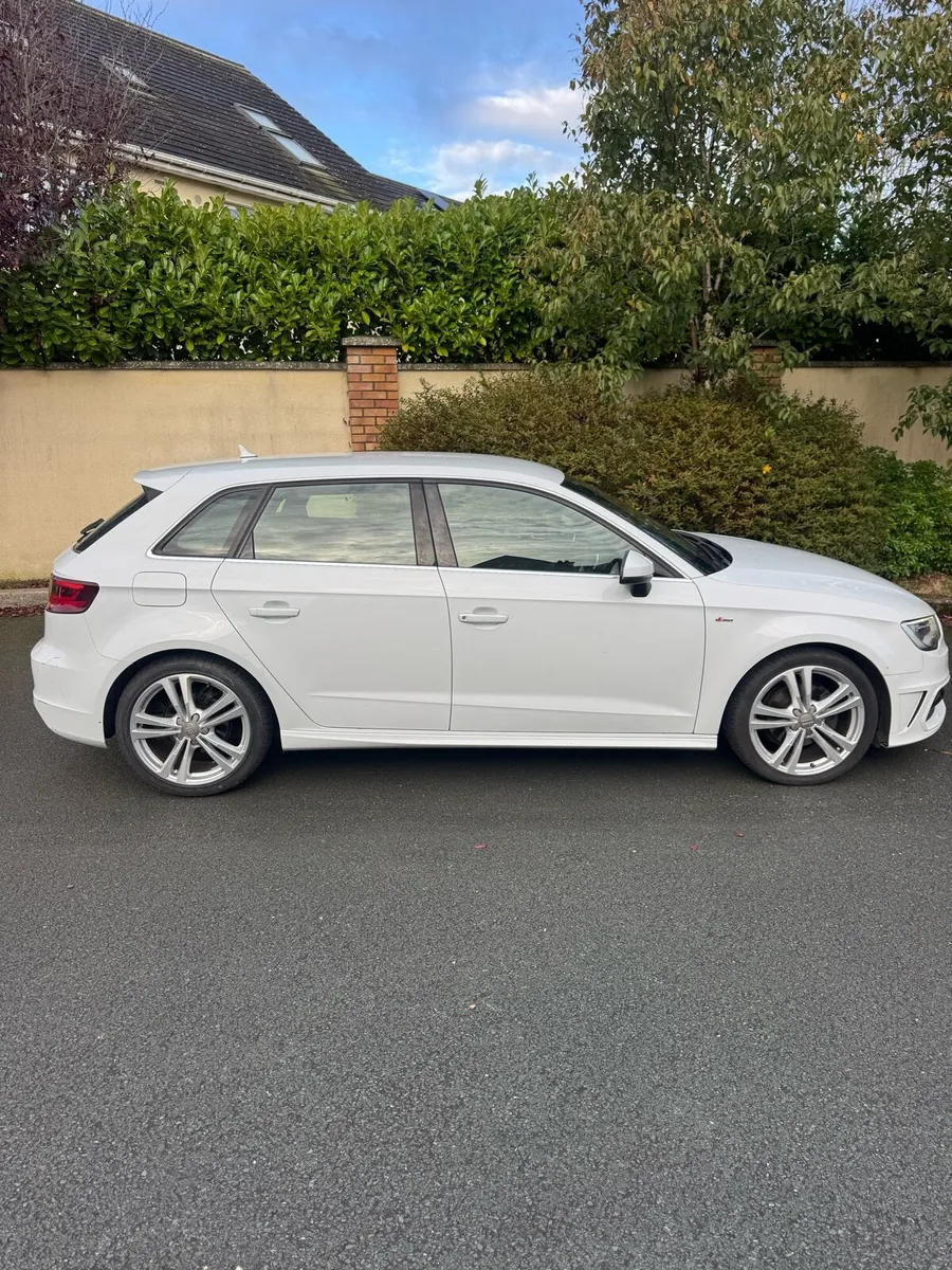2015 Audi A3 S-Line 1.6 Diesel - Rare model - Image 3
