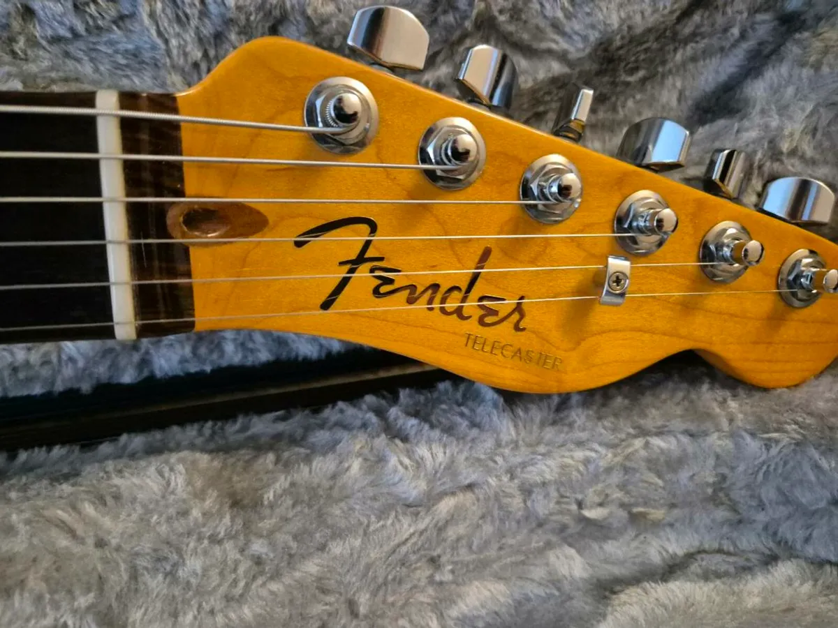 Fender Ultra Telecaster 2020, ultraburst, rosewood - Image 4