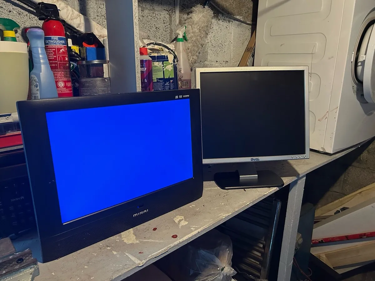 Mirai TV model DTL-719s300 and Dell - Image 4