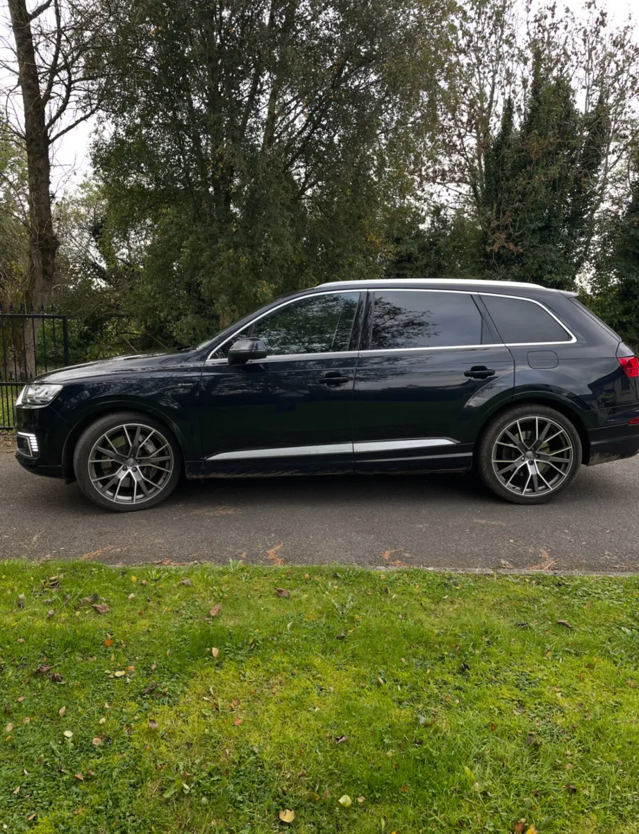 Audi Q7 - Image 3