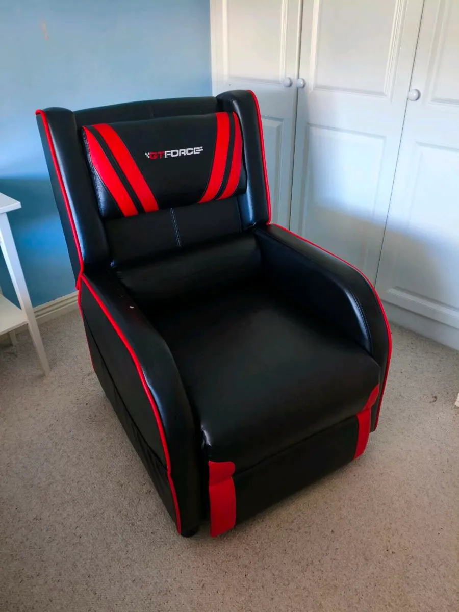 Lazy Boy Recliner Chair - Image 1