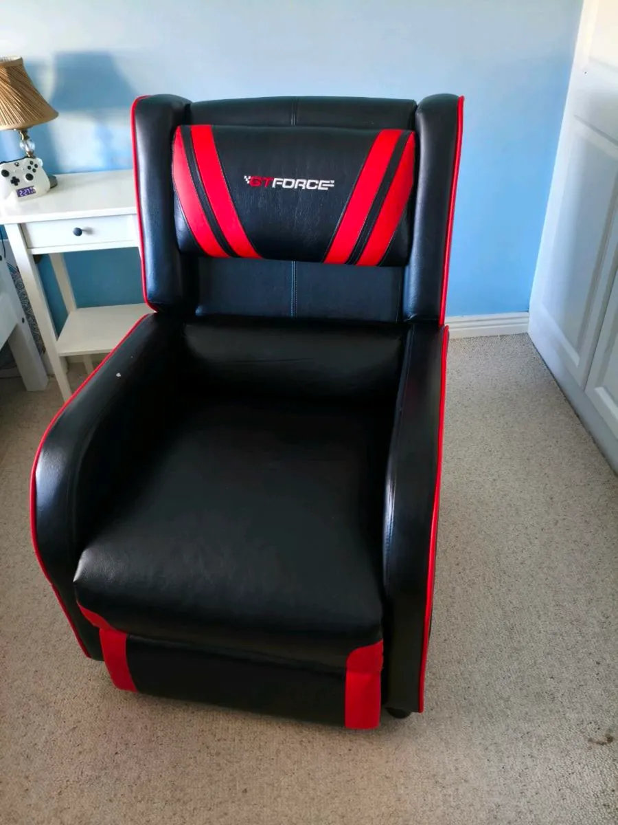 Lazy Boy Recliner Chair - Image 2