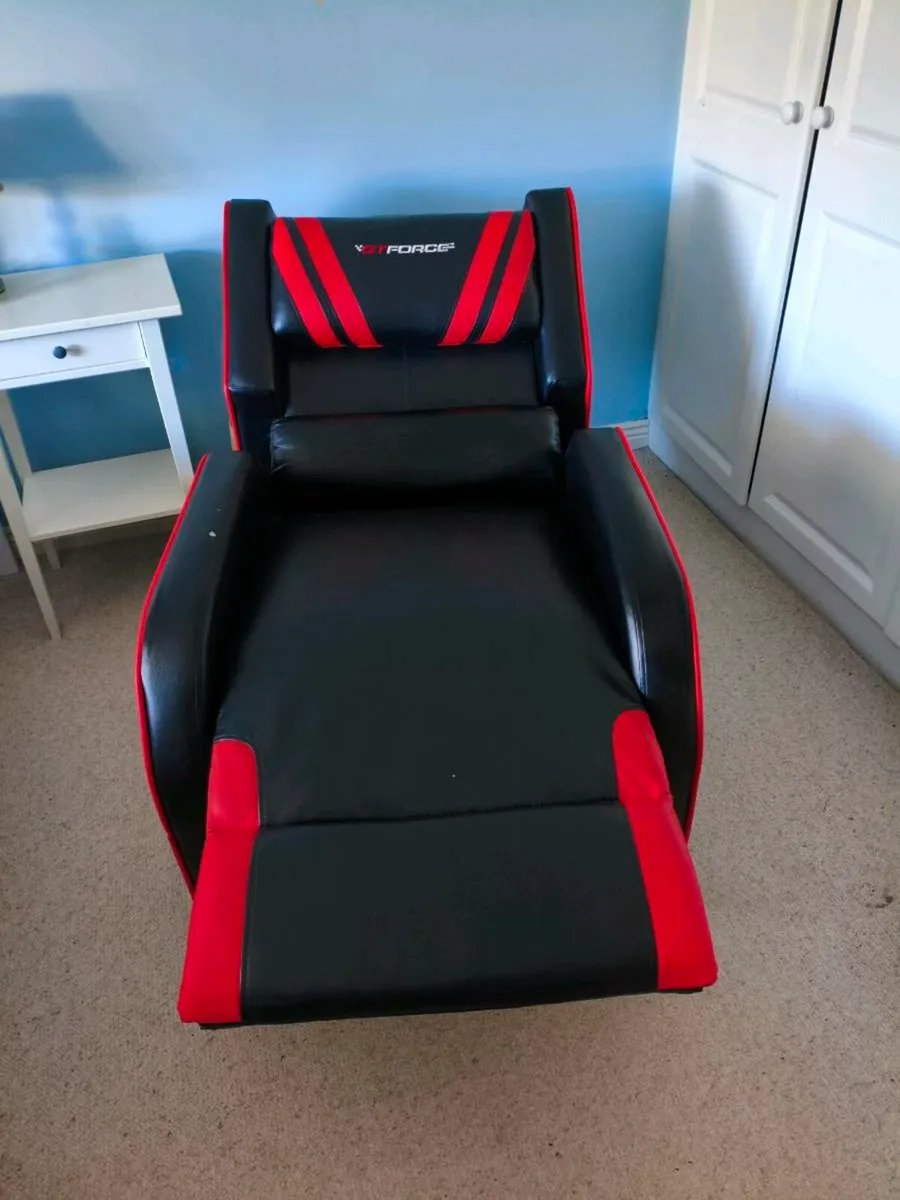 Lazy Boy Recliner Chair - Image 4
