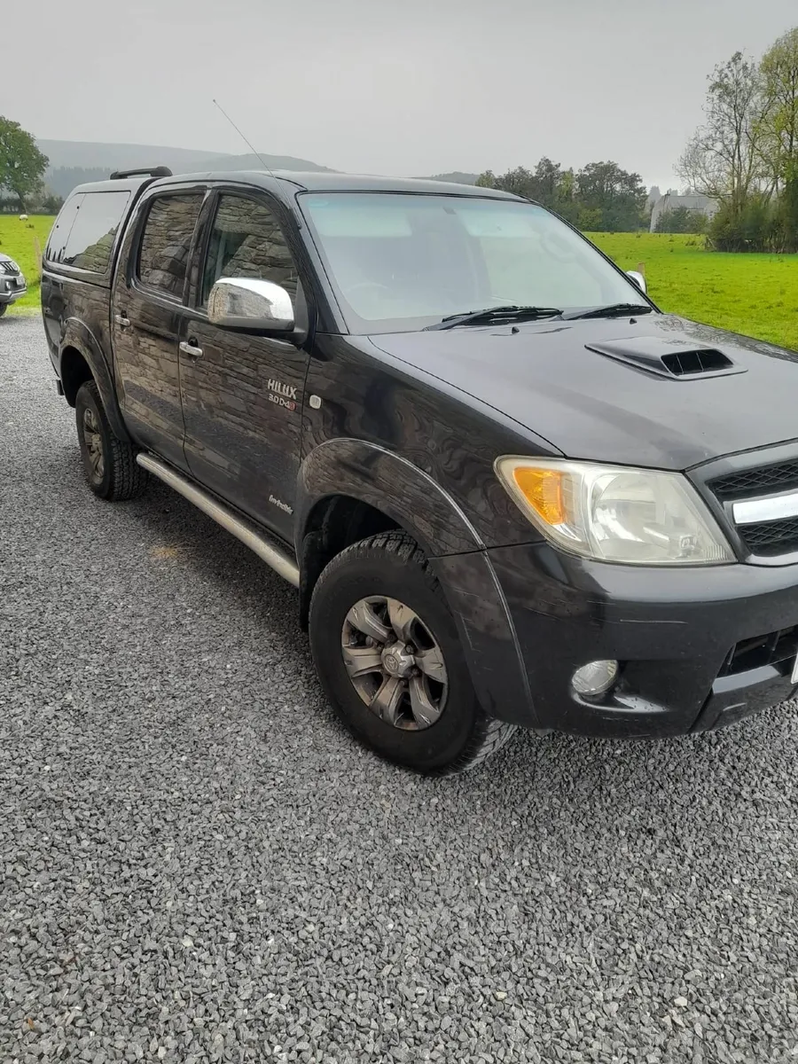 Toyota Hilux 2009 - Image 4