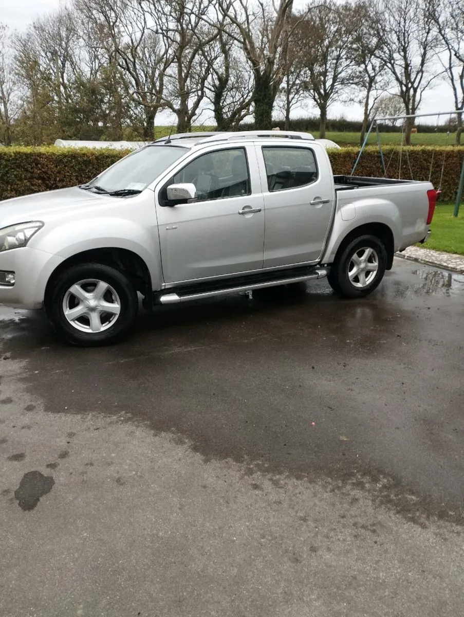 Isuzu d max - Image 1