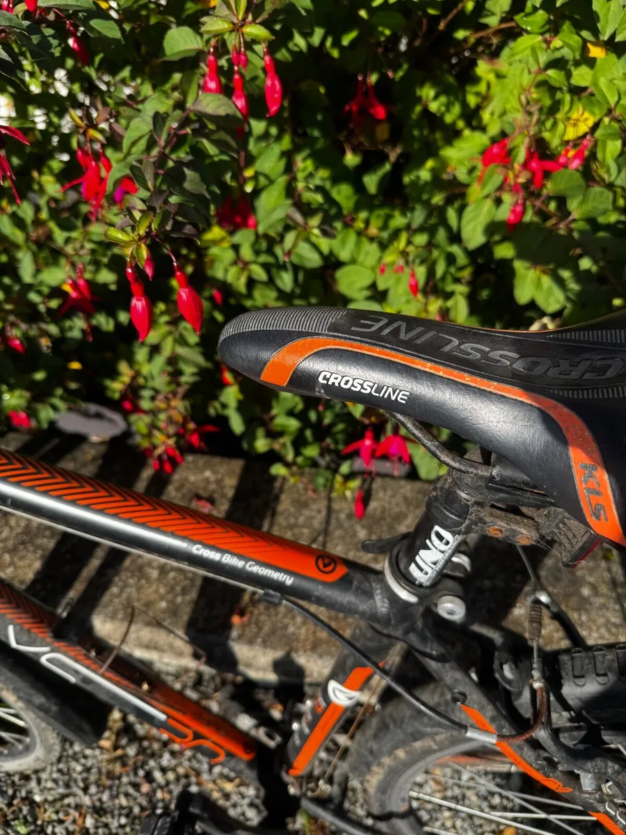 Kellys Crossline Hybrid Bike – 21 Speed Shimano – - Image 3