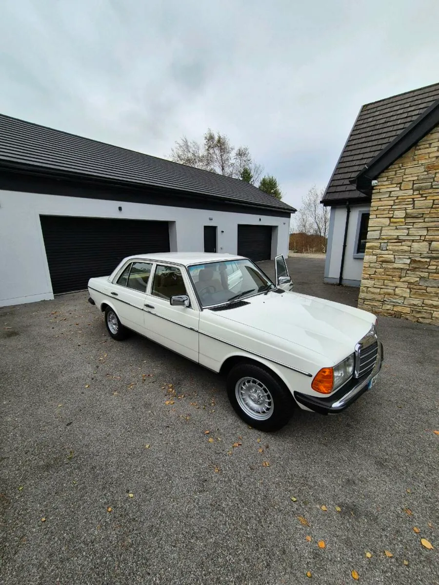 1984 Mercedes W123 2.3e - Image 1