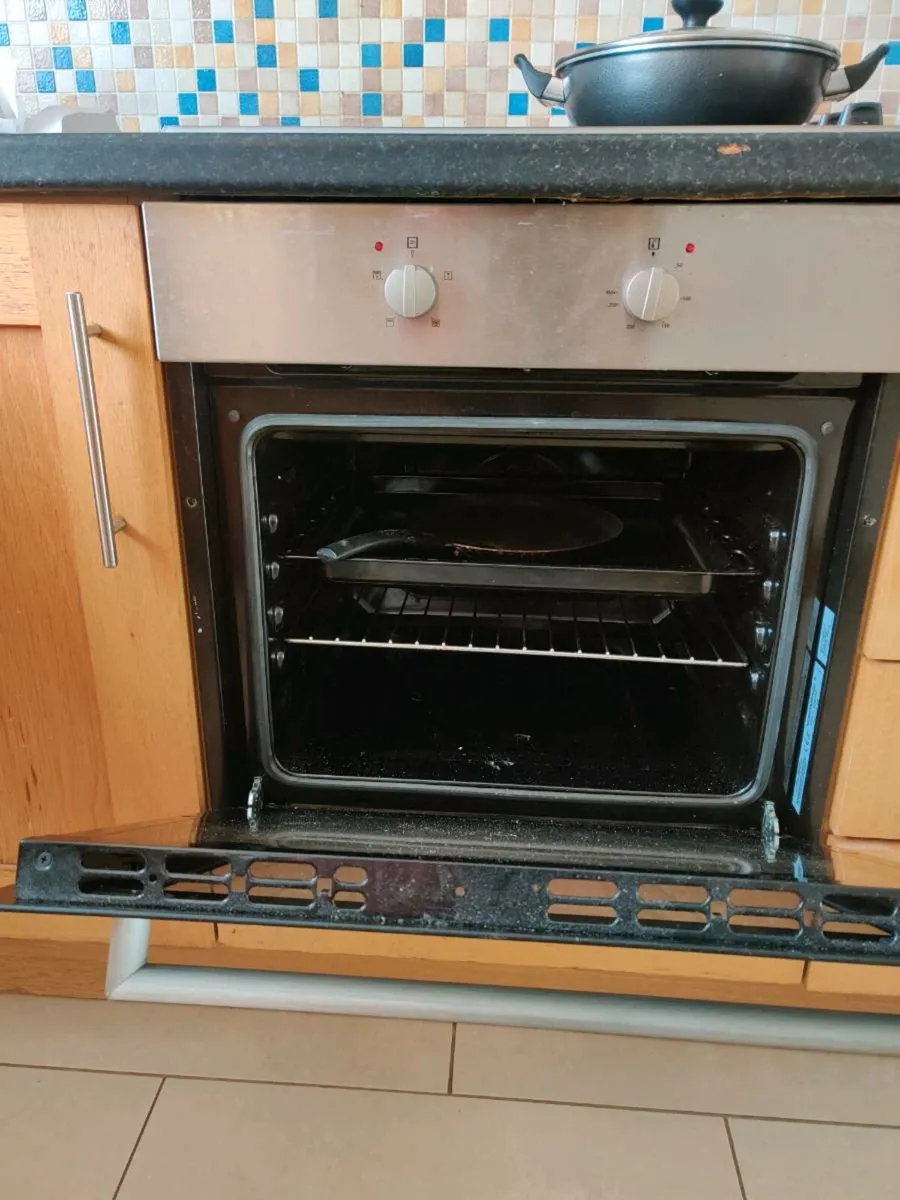Nordmende SO106IX electric oven A rated - Image 2