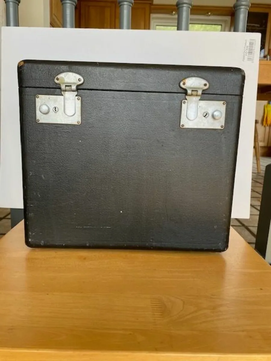 Singer 221 222K Featherweight Sewing Machine Case - Image 1