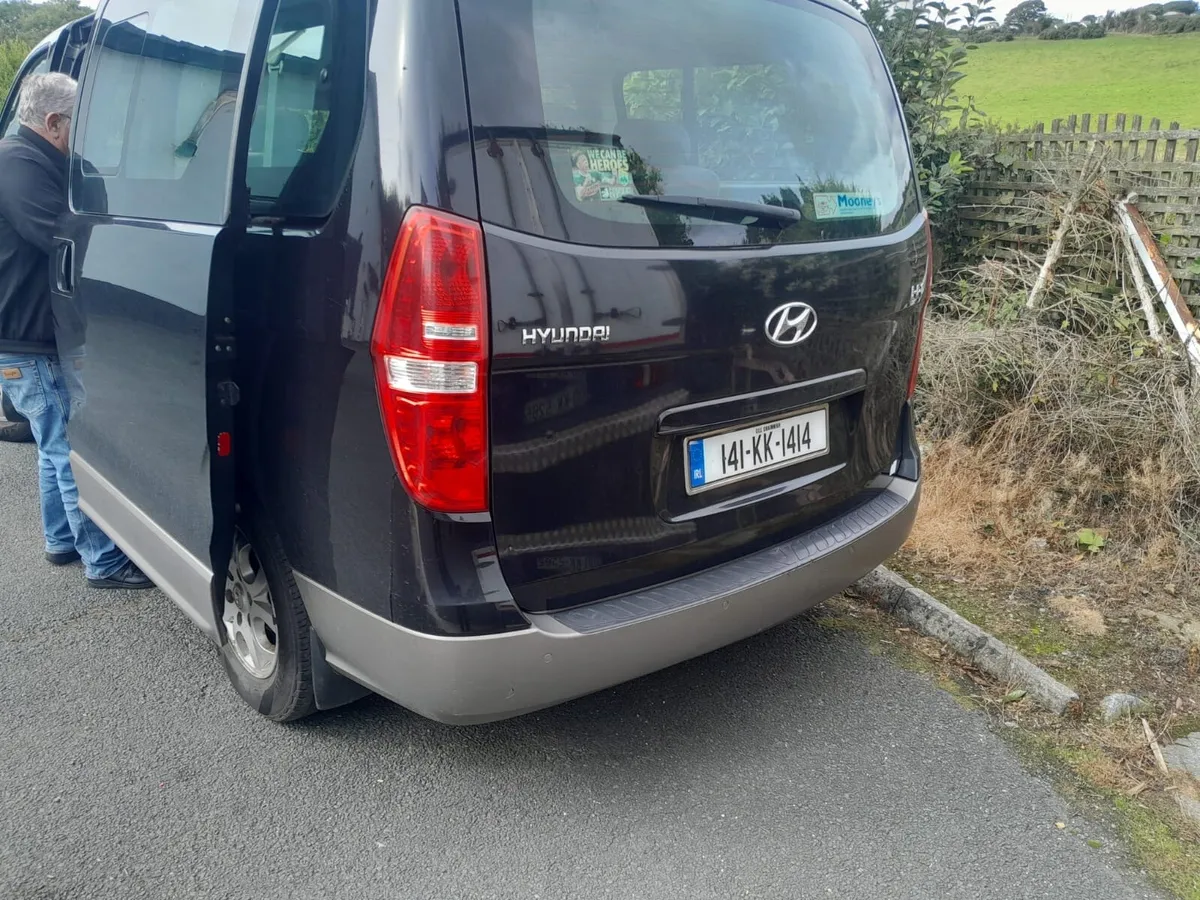 HYUNDAI MONTANA - Image 2