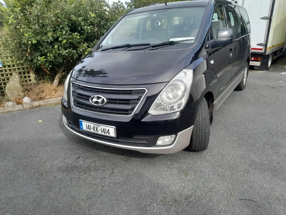 HYUNDAI MONTANA - Image 3