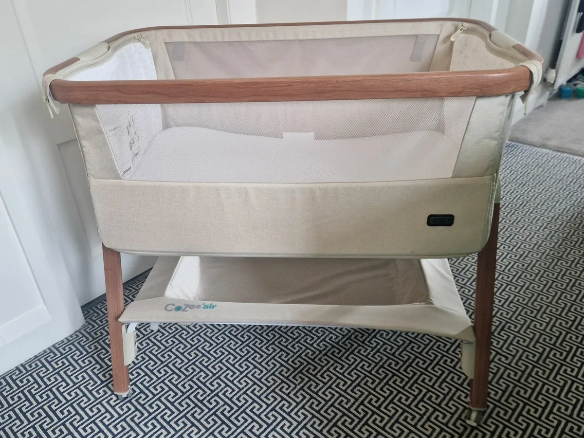 Tutti Bambini CoZee Air Bedside Crib - Image 1