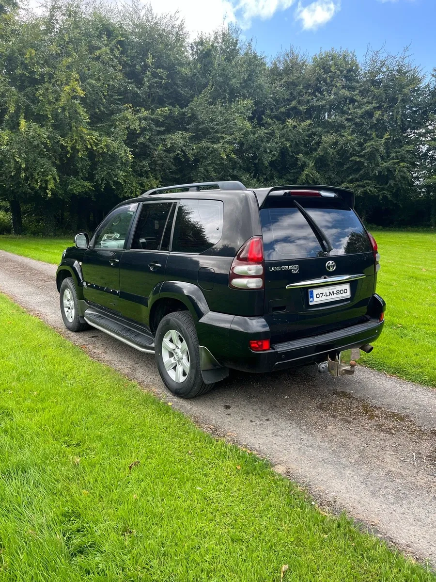 Toyota Landcruiser Invincible - Image 2